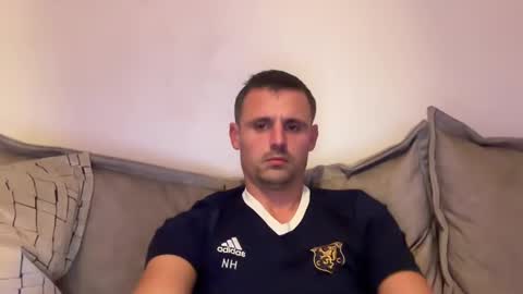 Snapshot of crazynicky chatting on 12/10/24, 05:11 Nicky online show from 12/10/24, 05:11