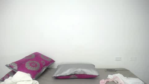 diosalinda online show from 06/15/26, 08:05