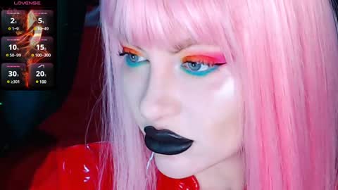 Roxy online show from 12/06/24, 02:28