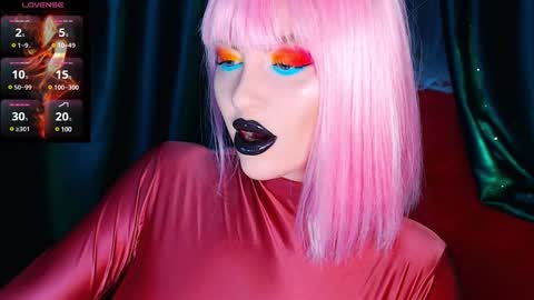 Roxy online show from 03/10/25, 01:54