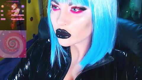 Roxy online show from 11/06/25, 02:29