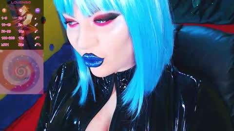 Roxy online show from 12/05/25, 02:14