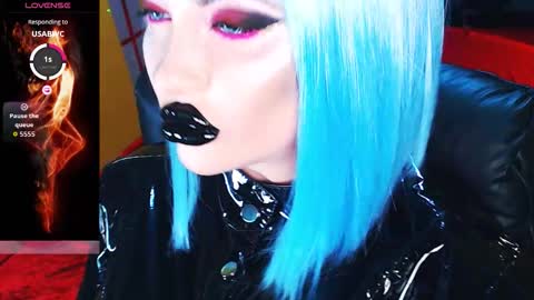 Roxy online show from 03/12/26, 02:34