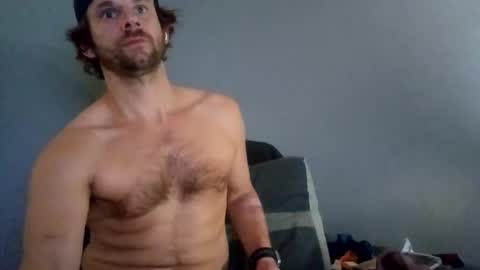 Snapshot of crazysweatyfun chatting on 11/30/25, 02:54 Sean online show from 11/30/25, 02:54