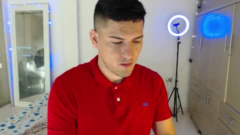 Snapshot of crazyybull chatting on 09/15/25, 02:33 Bull online show from 09/15/25, 02:33