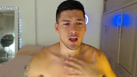 Snapshot of crazyybull chatting on 09/20/25, 02:23 Bull online show from 09/20/25, 02:23