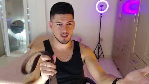 Snapshot of crazyybull chatting on 10/03/25, 03:25 Bull online show from 10/03/25, 03:25