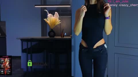 crazzy cherry online show from 10/12/25, 01:43