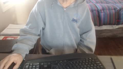 Creamormilk online show from 10/09/25, 01:53