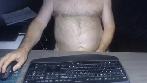 Creamormilk online show from 10/30/25, 09:22