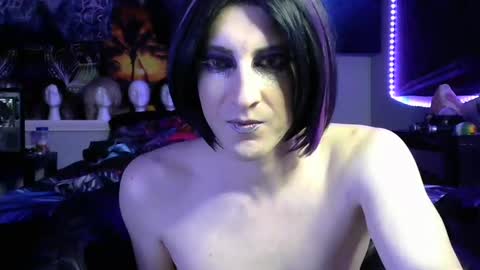 Snapshot of creamy_lust chatting on 01/10/25, 04:12 Sylvia online show from 01/10/25, 04:12