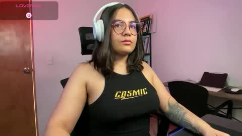 Snapshot of creamy_zamy chatting on 12/21/25, 07:32 Your Indie Cream Dream online show from 12/21/25, 07:32