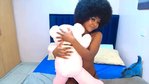 Snapshot of creamybabee chatting on 02/28/26, 02:51 queen online show from 02/28/26, 02:51