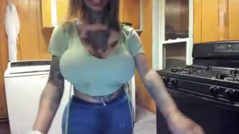 CreamyExotica online show from 07/18/26, 03:44
