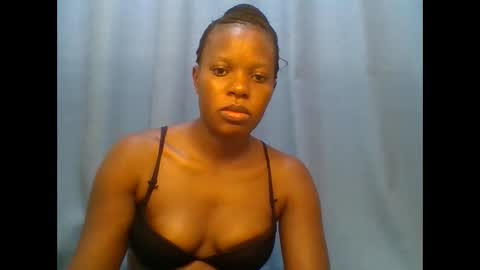 Snapshot of creamypussy15 chatting on 03/05/26, 11:06 MARY online show from 03/05/26, 11:06