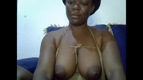 Snapshot of creamypussyxx chatting on 04/18/26, 07:34 creamypussyxx online show from 04/18/26, 07:34