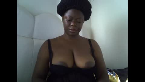 Snapshot of creamypussyxx chatting on 05/11/26, 07:47 creamypussyxx online show from 05/11/26, 07:47