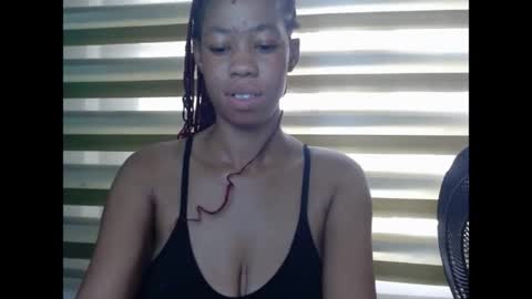 Snapshot of creamyxpussyx chatting on 04/24/26, 08:39 creamyxpussyx online show from 04/24/26, 08:39
