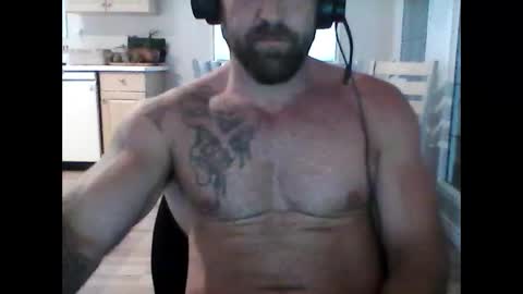 Snapshot of creatureofbeauty chatting on 05/03/26, 02:50 creatureofbeauty online show from 05/03/26, 02:50