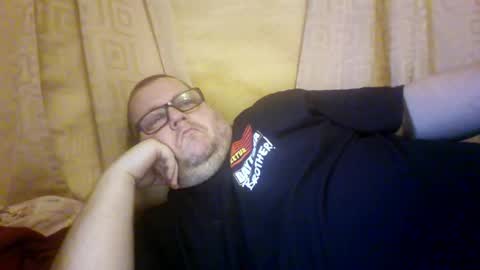 Snapshot of creeeping_death chatting on 04/12/26, 01:32 The hopeless romantic online show from 04/12/26, 01:32