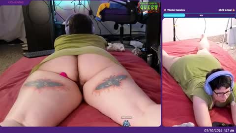 Snapshot of creepycrawlyqueen chatting on 03/10/26, 05:23 Amethyst online show from 03/10/26, 05:23