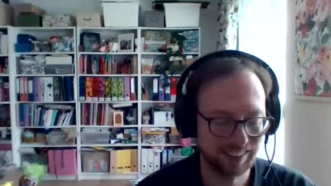 Snapshot of creloxp chatting on 09/17/25, 08:49 creloxp online show from 09/17/25, 08:49