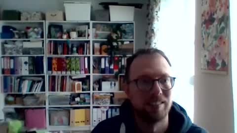 Snapshot of creloxp chatting on 10/27/25, 12:42 creloxp online show from 10/27/25, 12:42