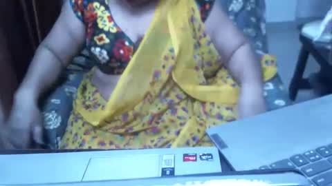 Snapshot of crezybhabihot chatting on 01/26/25, 12:01 Sonika69 online show from 01/26/25, 12:01