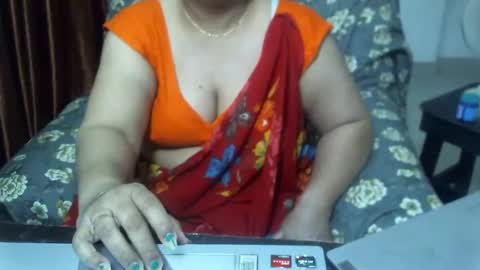 Snapshot of crezybhabihot chatting on 02/03/25, 10:58 Sonika69 online show from 02/03/25, 10:58