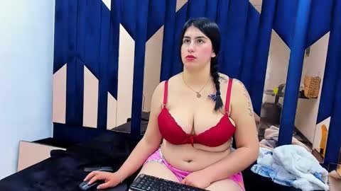 Snapshot of criistaal__ chatting on 12/12/24, 07:19 Criistaal online show from 12/12/24, 07:19