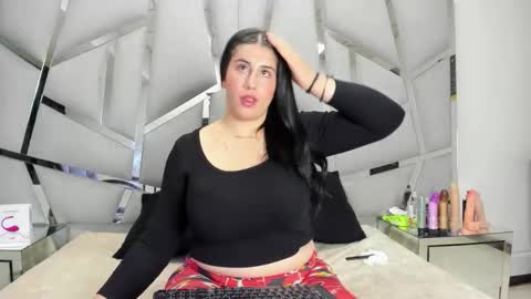 Snapshot of criistaal__ chatting on 02/03/26, 06:22 Criistaal online show from 02/03/26, 06:22