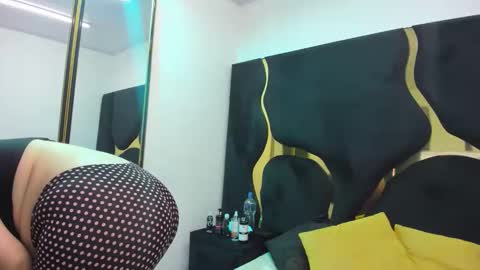 Snapshot of criistaal__ chatting on 03/07/26, 04:20 Criistaal online show from 03/07/26, 04:20