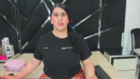 Snapshot of criistaal__ chatting on 03/17/26, 04:17 Criistaal online show from 03/17/26, 04:17