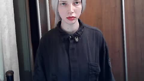 crimson_lady6 online show from 05/19/26, 06:58