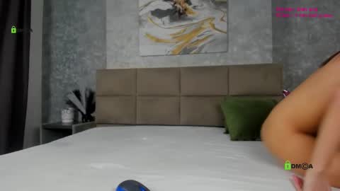 Gold Couple online show from 02/19/25, 08:10