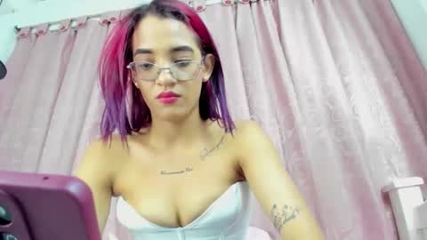 cris_dulce online show from 05/08/26, 08:47