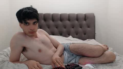 Snapshot of cris_peace chatting on 10/03/25, 08:39 JOIN IN A FAN CLUB AND YOU WILL HAVE 90 OF MY PHOTOVIDEO FREE FANSLY - online show from 10/03/25, 08:39