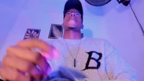 criss_zuri online show from 04/14/26, 12:11