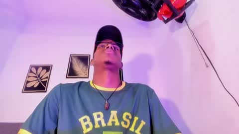 criss_zuri online show from 04/24/26, 11:56