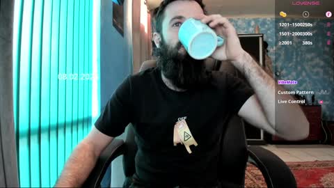 Snapshot of crissstud chatting on 02/08/25, 06:54 Criss online show from 02/08/25, 06:54