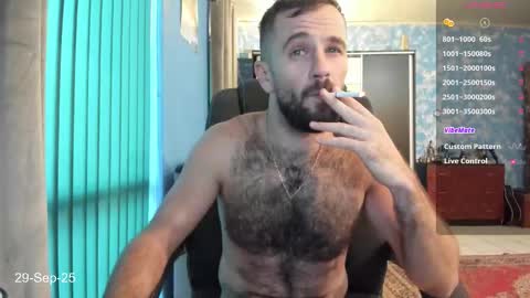 Snapshot of crissstud chatting on 09/29/25, 05:56 Criss online show from 09/29/25, 05:56