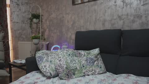 crissy_love online show from 12/02/24, 10:07