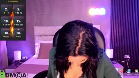 Snapshot of cristal__adams chatting on 10/27/25, 12:20 cristal__adams online show from 10/27/25, 12:20