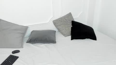 Cristal  online show from 02/22/25, 08:09