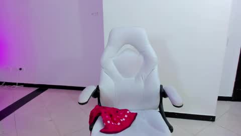 Cristal online show from 09/21/25, 10:17