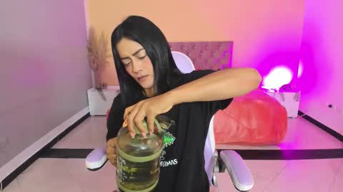 Cristal online show from 12/17/25, 10:10