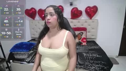 Snapshot of cristal_horny19 chatting on 09/23/25, 02:58 Milena online show from 09/23/25, 02:58