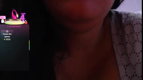 Snapshot of cristal_horny19 chatting on 10/17/25, 09:06 Milena online show from 10/17/25, 09:06