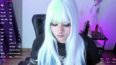 Snapshot of cristal_kosh chatting on 02/26/25, 07:16 Cris online show from 02/26/25, 07:16