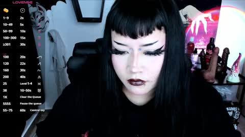 Snapshot of cristal_kosh chatting on 09/10/25, 08:09 Cris online show from 09/10/25, 08:09